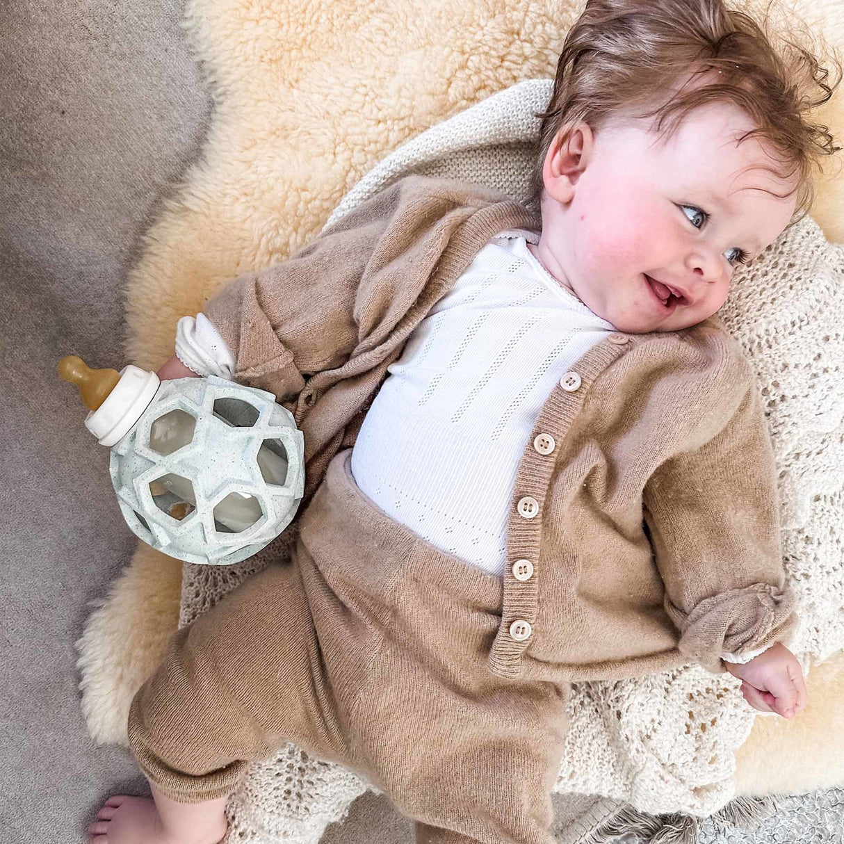 2-in-1 Standard Neck Baby Glass Bottle with Star Ball Cover - 120ml/4oz