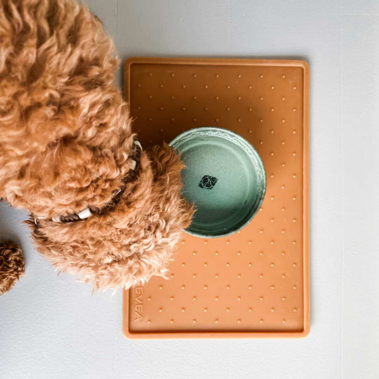 Dog Feeding Mat in Natural Rubber - Big