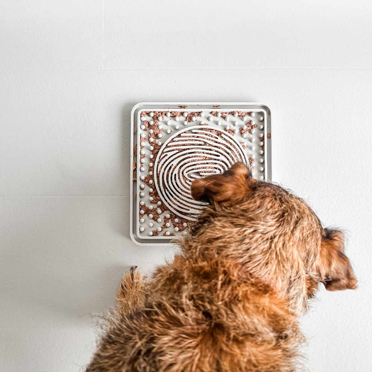 Dog Licking Mat in Natural Rubber -