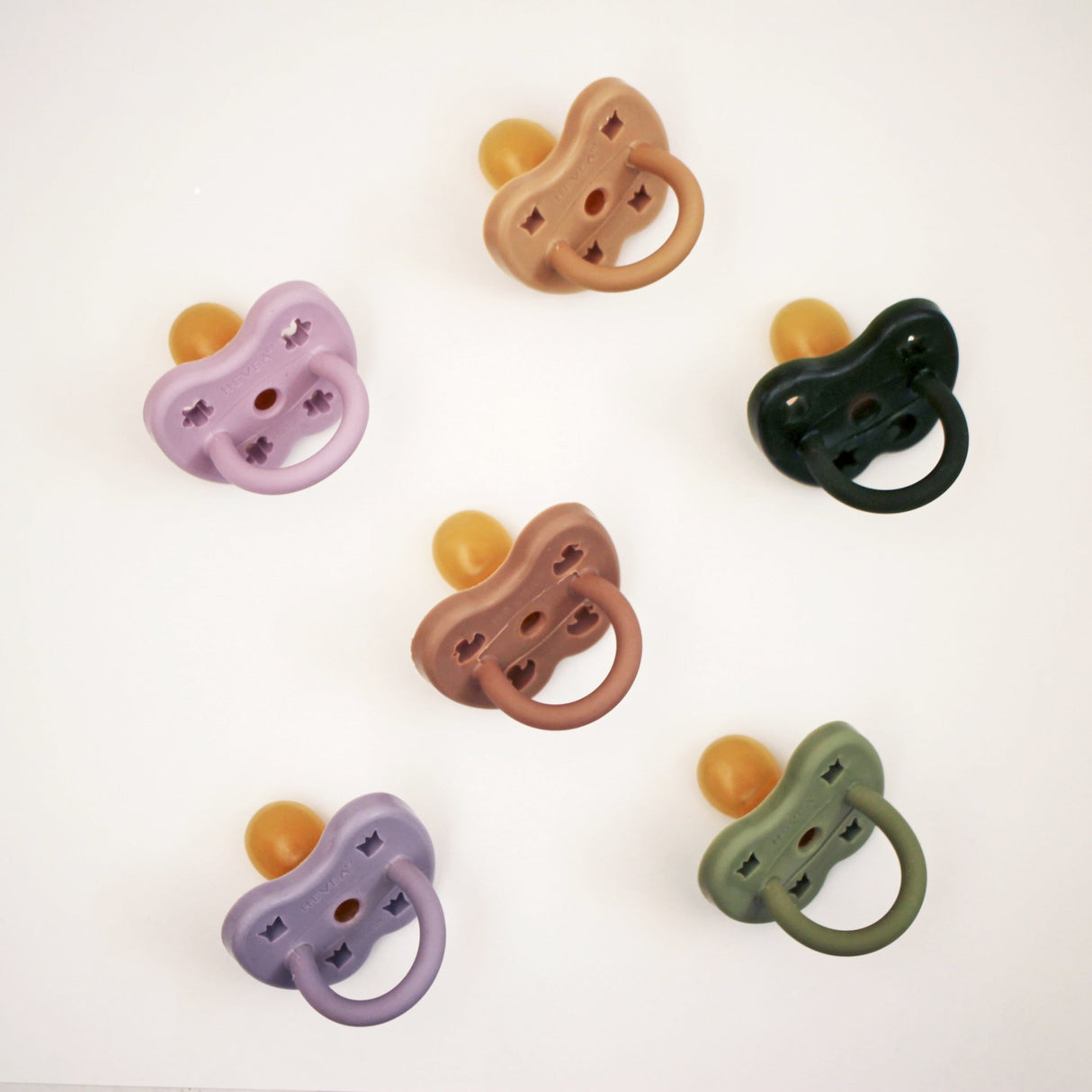Natural Rubber Pacifier ROUND 3-36 Months Single-Pack - Round 3-36 months
