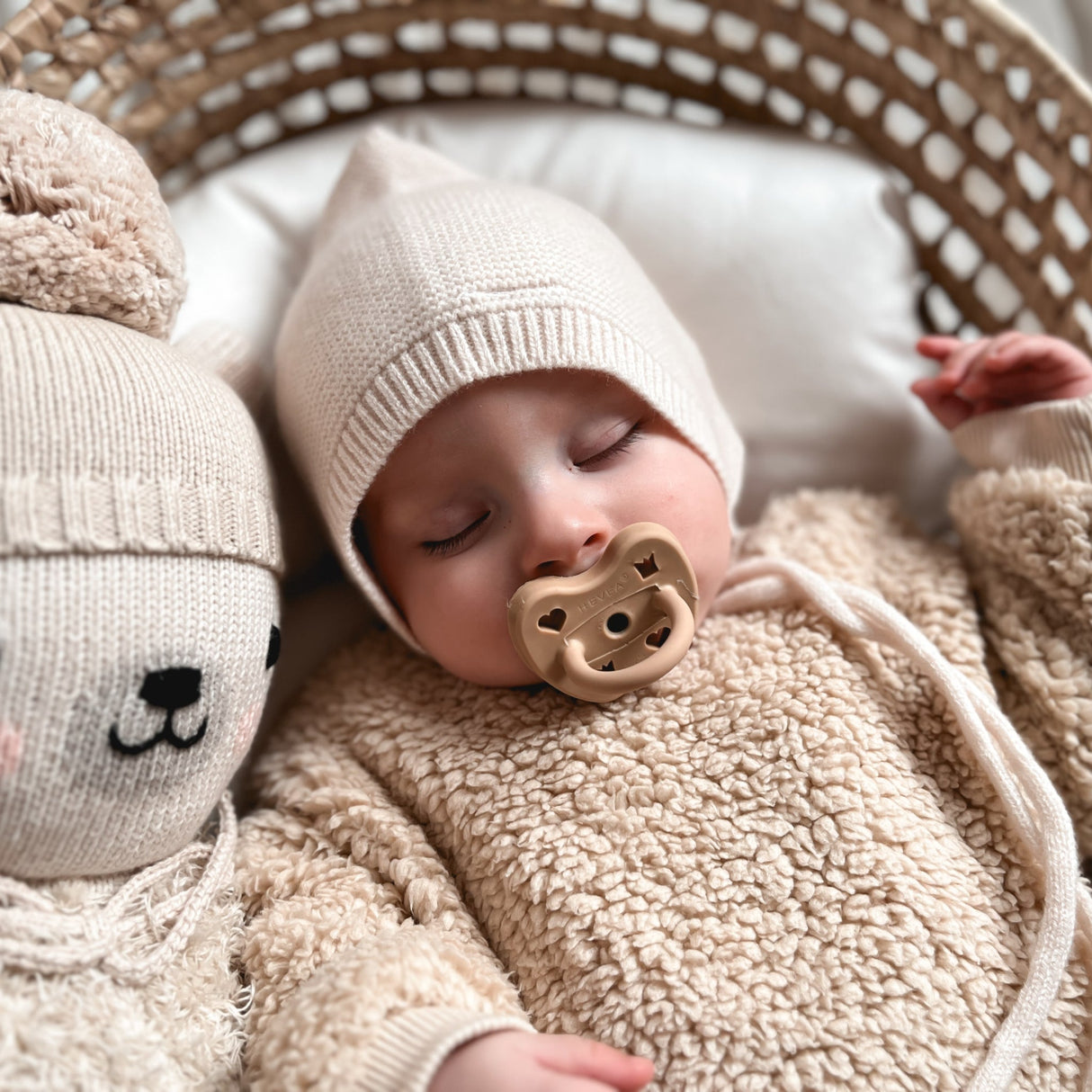 Natural Rubber Pacifier ORTHODONTIC 3-36 Months Single-Pack - Orthodontic 3-36 months